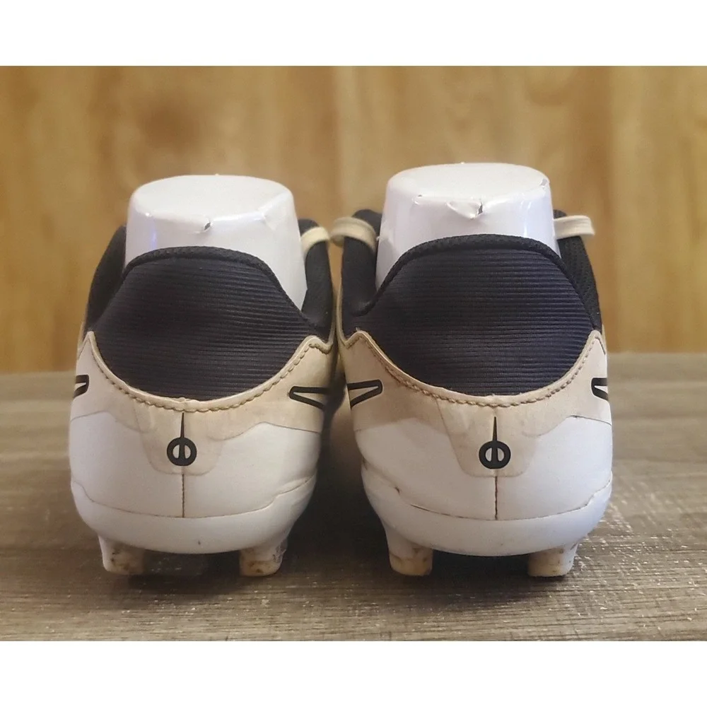 Nike Jr. Tiempo‎ Legend 10 Academy MG Soccer Cleats Youth Size 5.5Y White